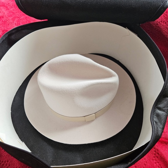 Lafayette 148 Hat - Picture 4 of 6